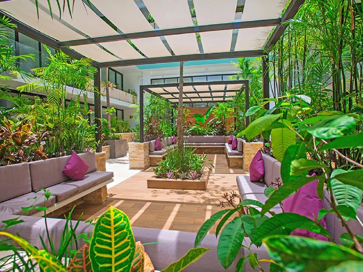 Klr The City Condos Playa del Carmen Mexikó